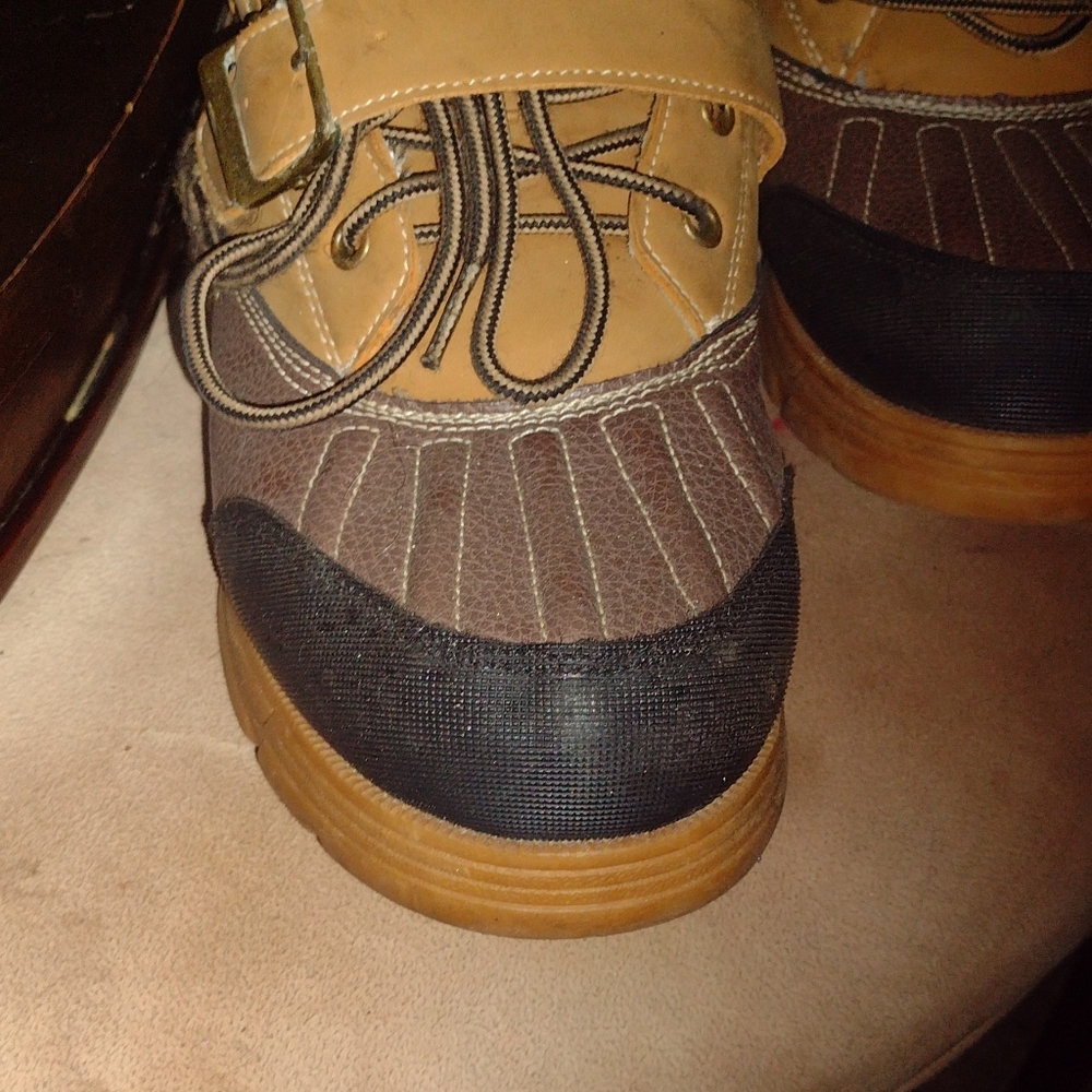 US Polo ASSN men size 8 boots